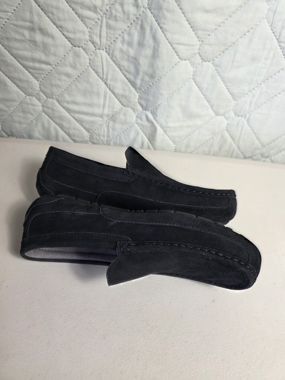 UGG Australia Alder Slip-On Loafer Black Men's Shoes
Size 10 - Picture 4 of 9